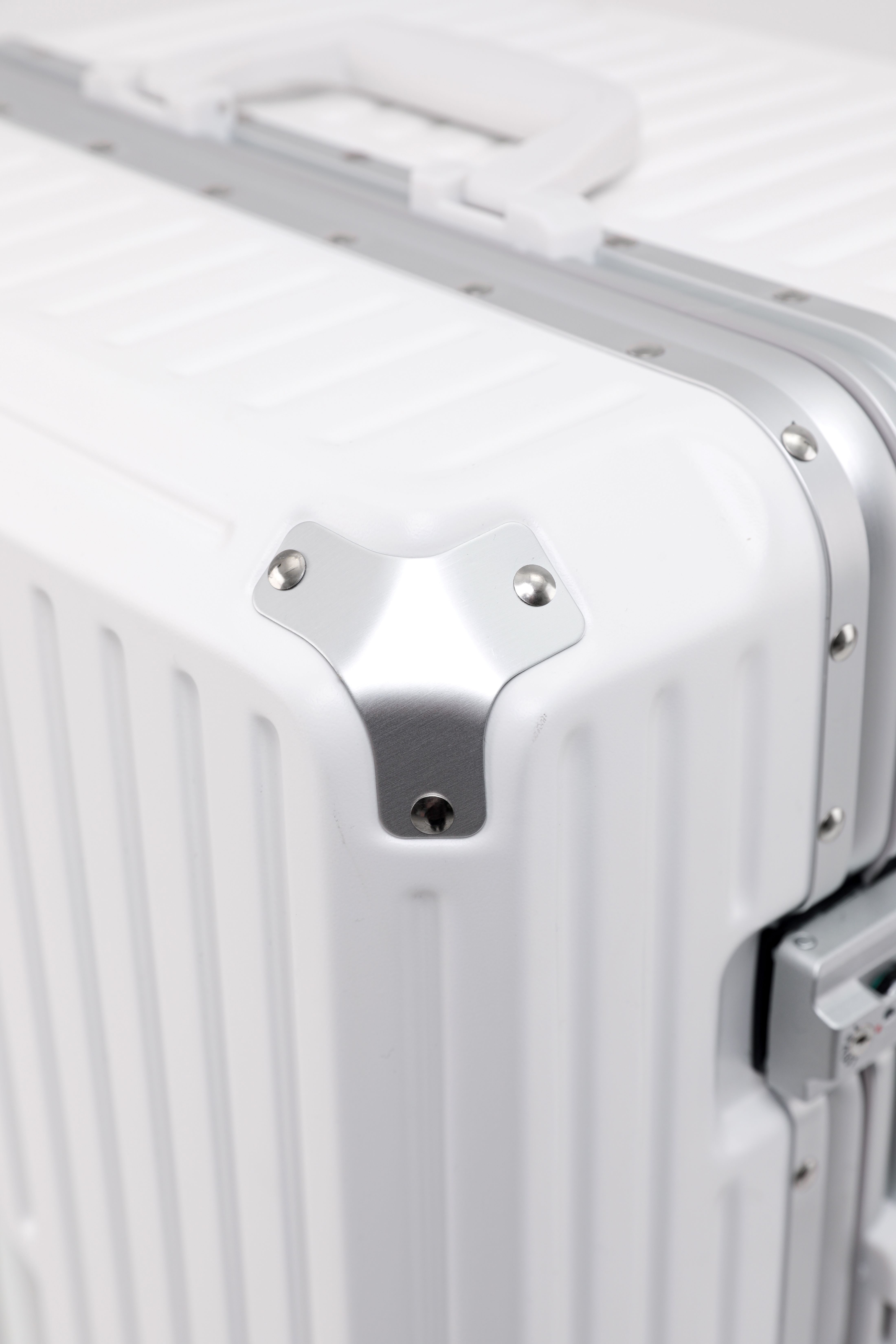 Porta-malas com novo design esportivo elegante