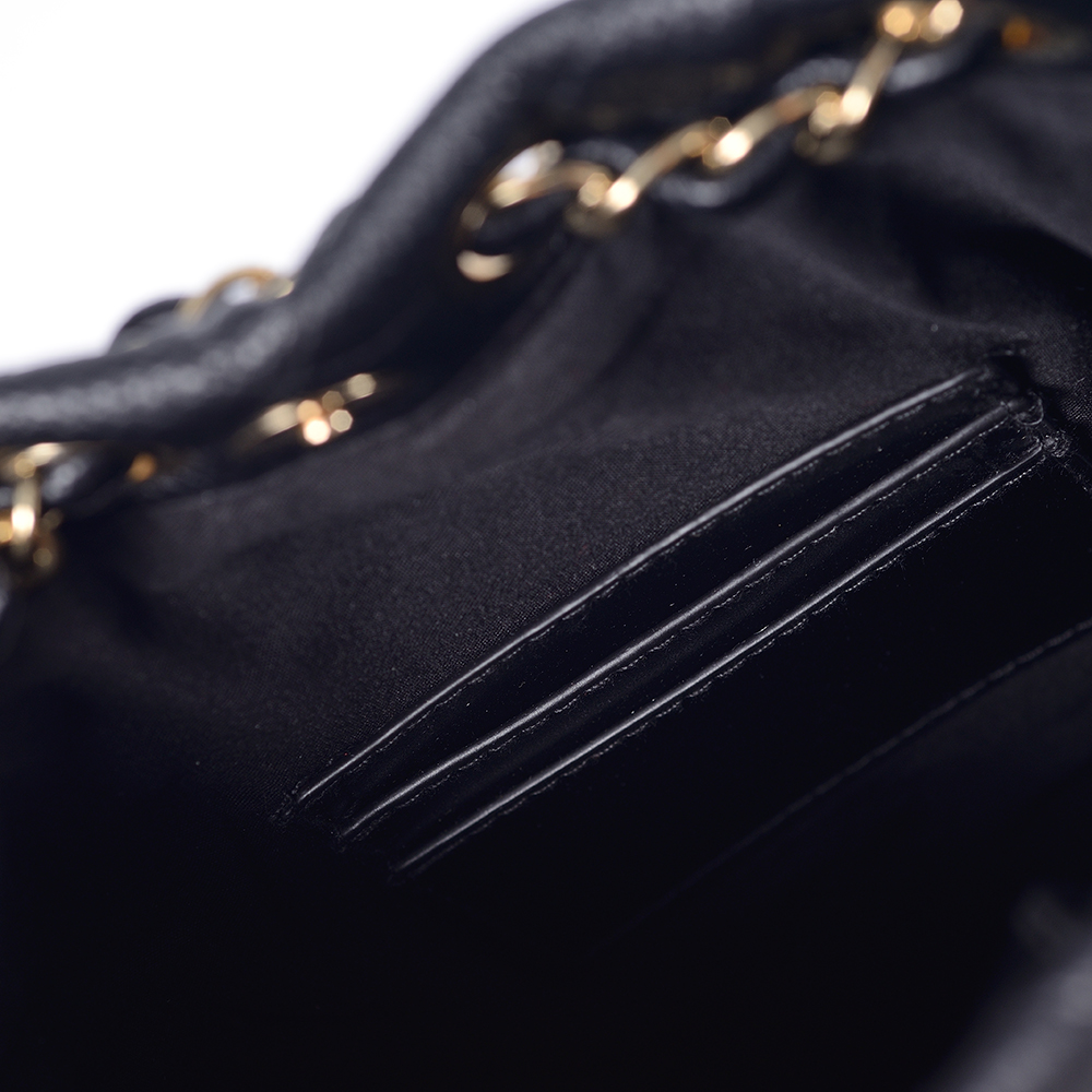 Mochila feminina clássica com corrente de ouro preto casual bolsa de couro de alta qualidade